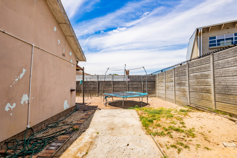 3 Bedroom Property for Sale in Summerville Western Cape